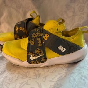 Rare Nike flex go the extra smile